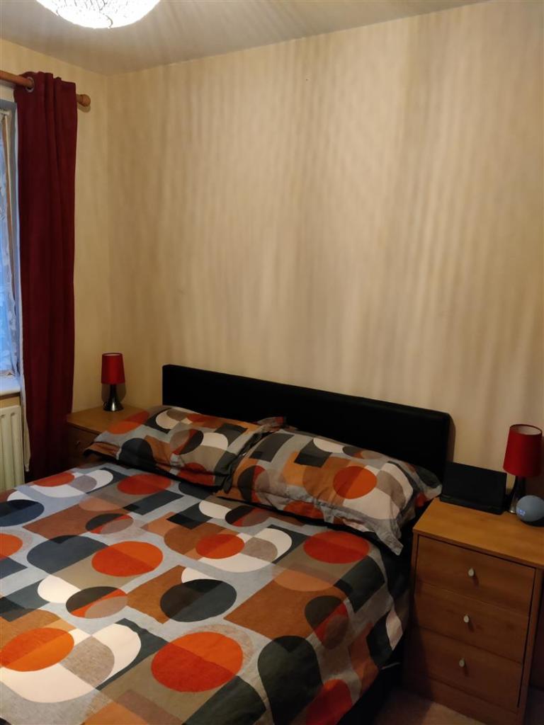 Bedroom: