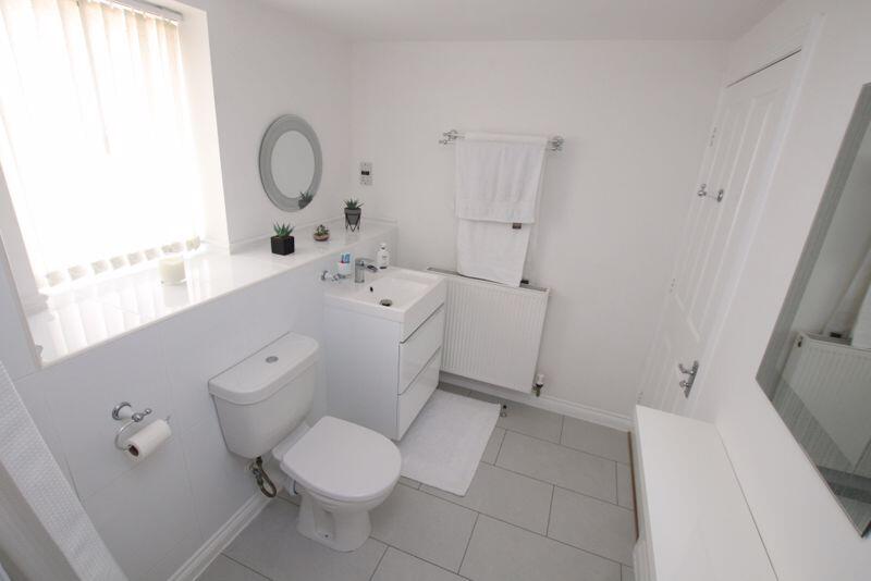 Bathroom Photo 2