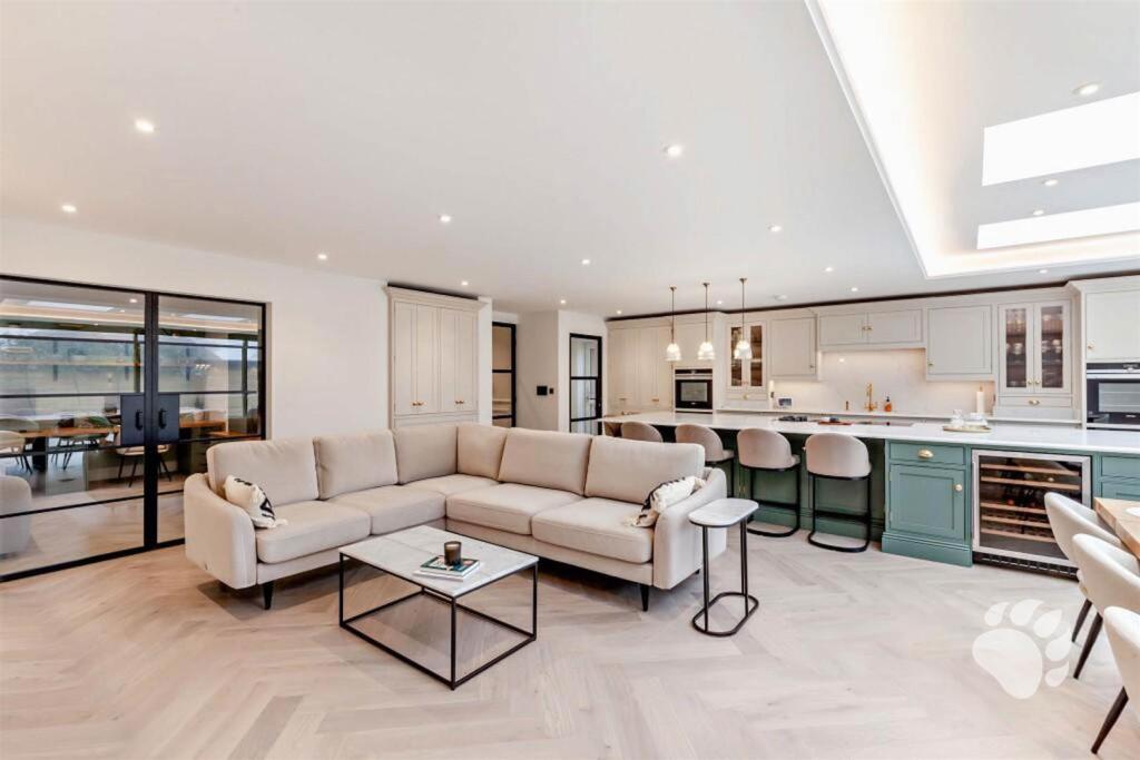 Kitchen/Living/Dining Area