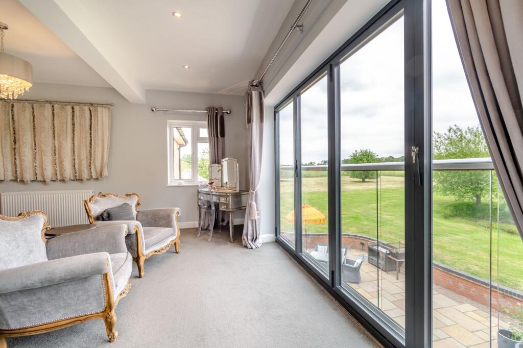 Principal Bedroom Suite