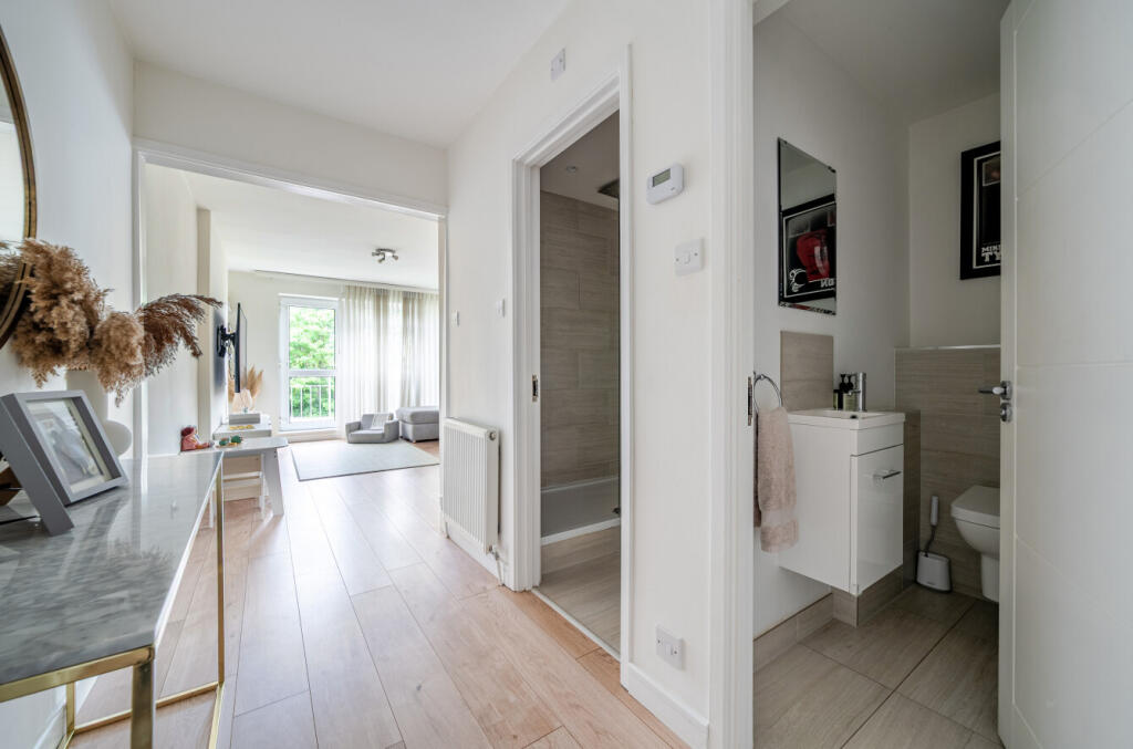 1327743-15-687f70...