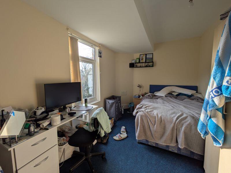 Photo 9