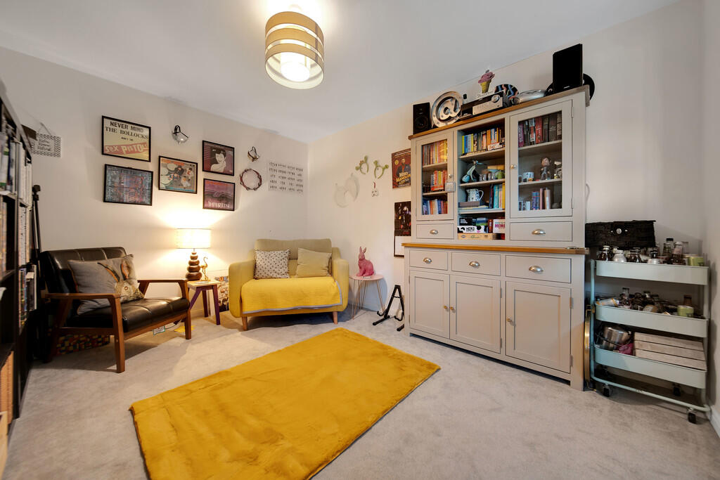 73 Ribbans Park R...