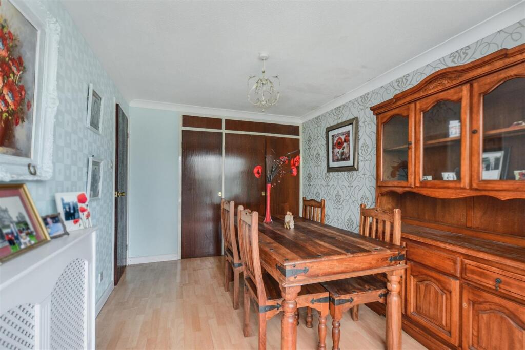 Dining Room_2.jpeg