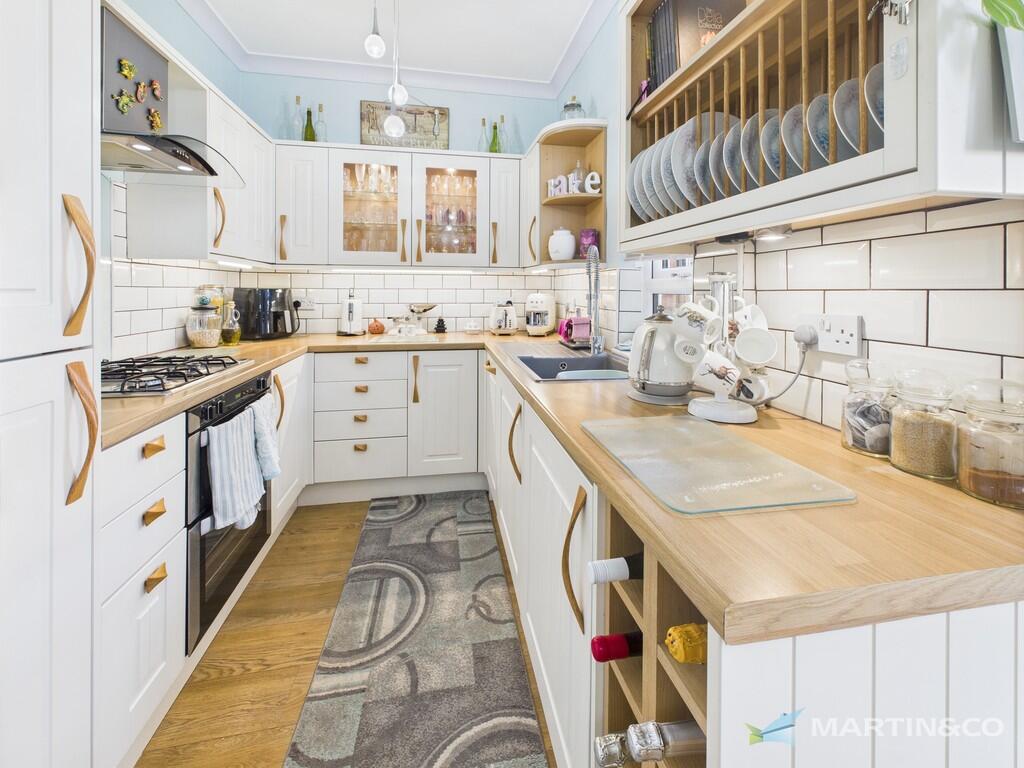 CAM02318G0-PR0487...