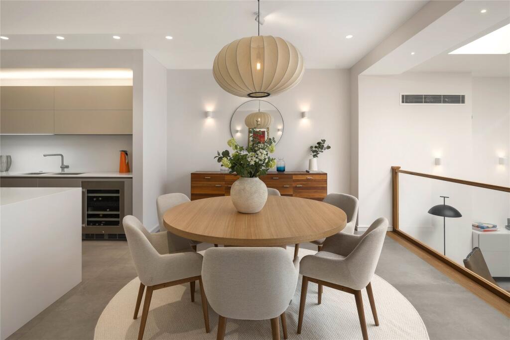Kitchen/Dining