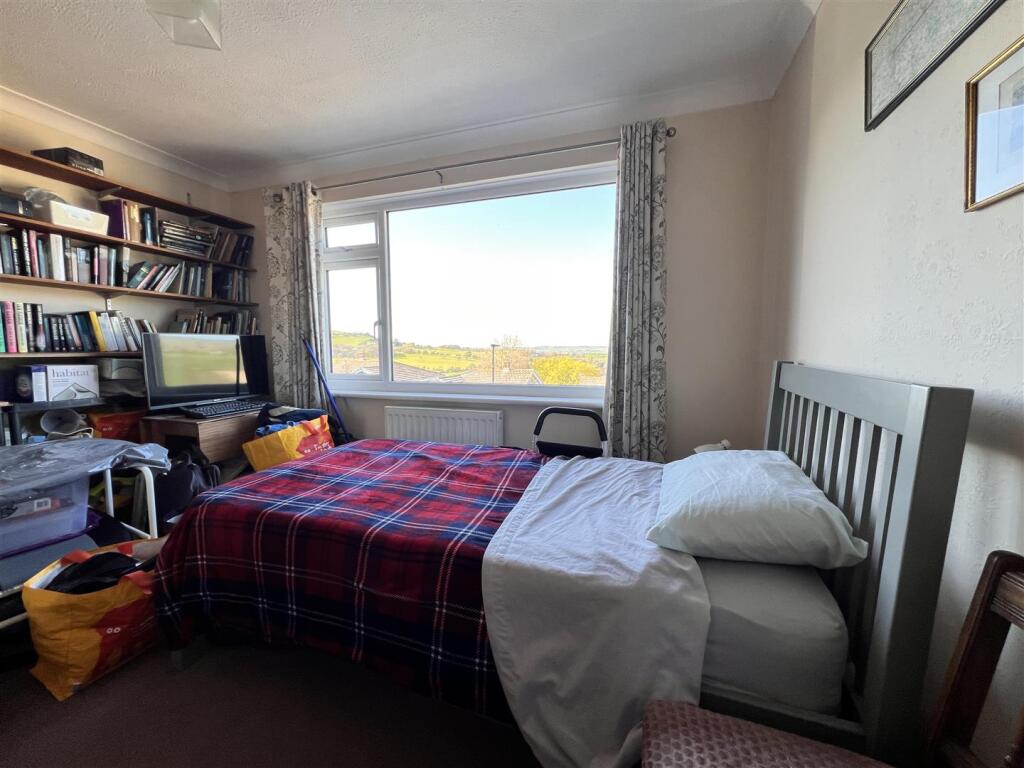 Bedroom 2: