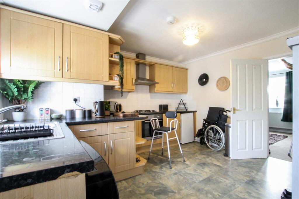 Kitchen-1-6.jpg