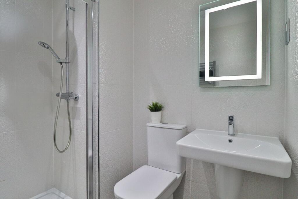 En-suite 2