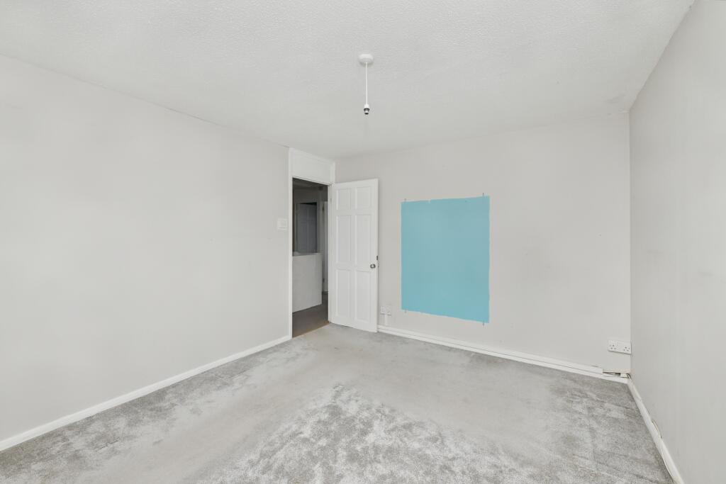 5 Milton Dene, Hemel Hempstead HP2 7PE