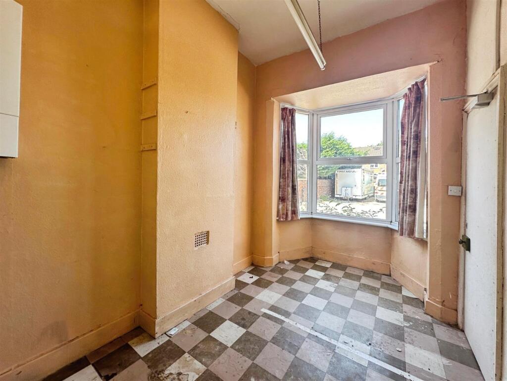 346fcaa5--4FF5-97D0-FDAAF74E1028-75303-00001A5B131