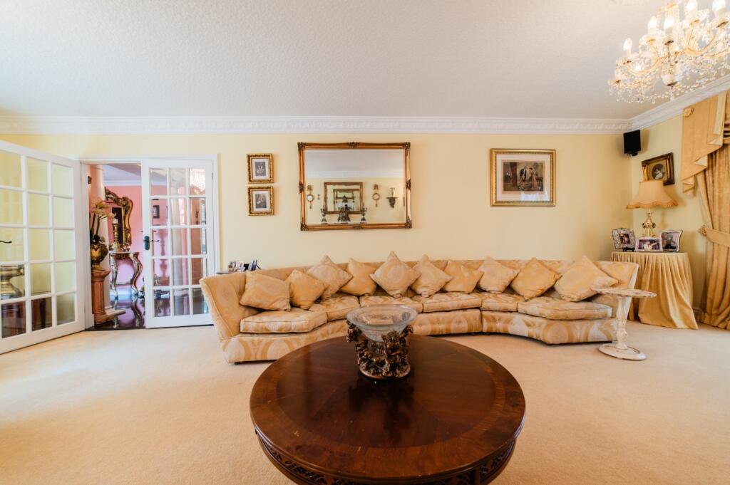 Award-winning Media team on EVERY Listing_38