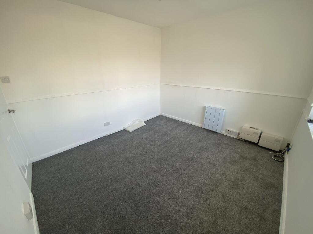 Bedroom Two (2)
