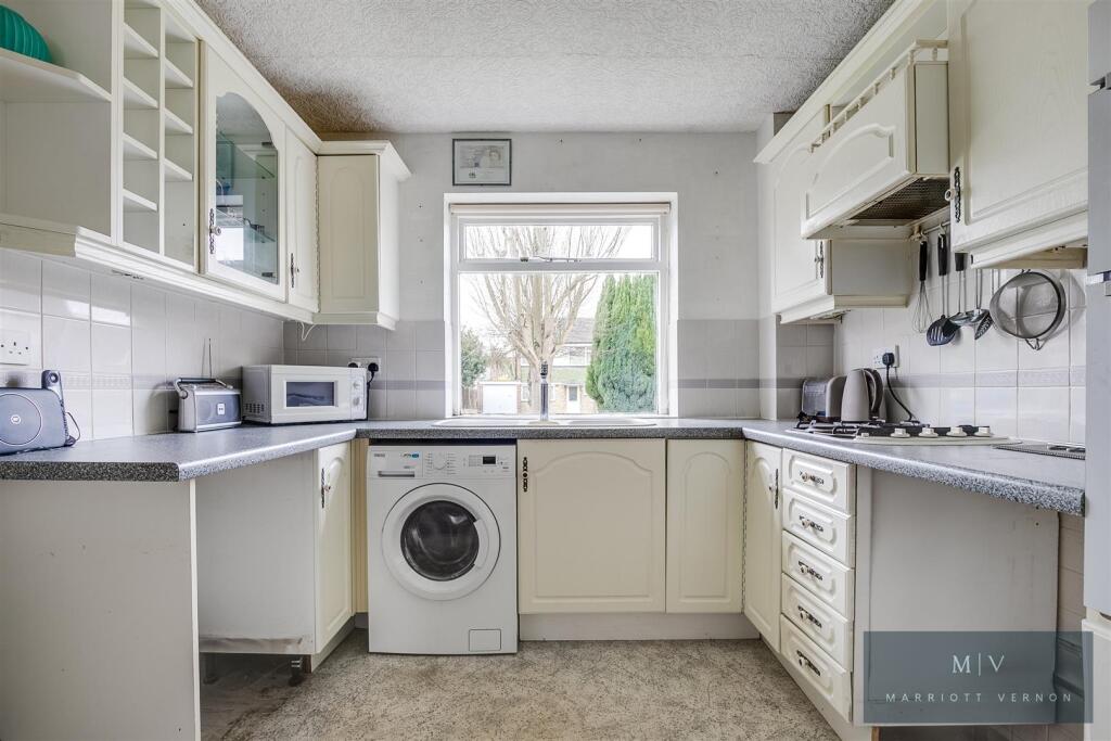 Hurstbourne Priors 22 MV-7.jpg