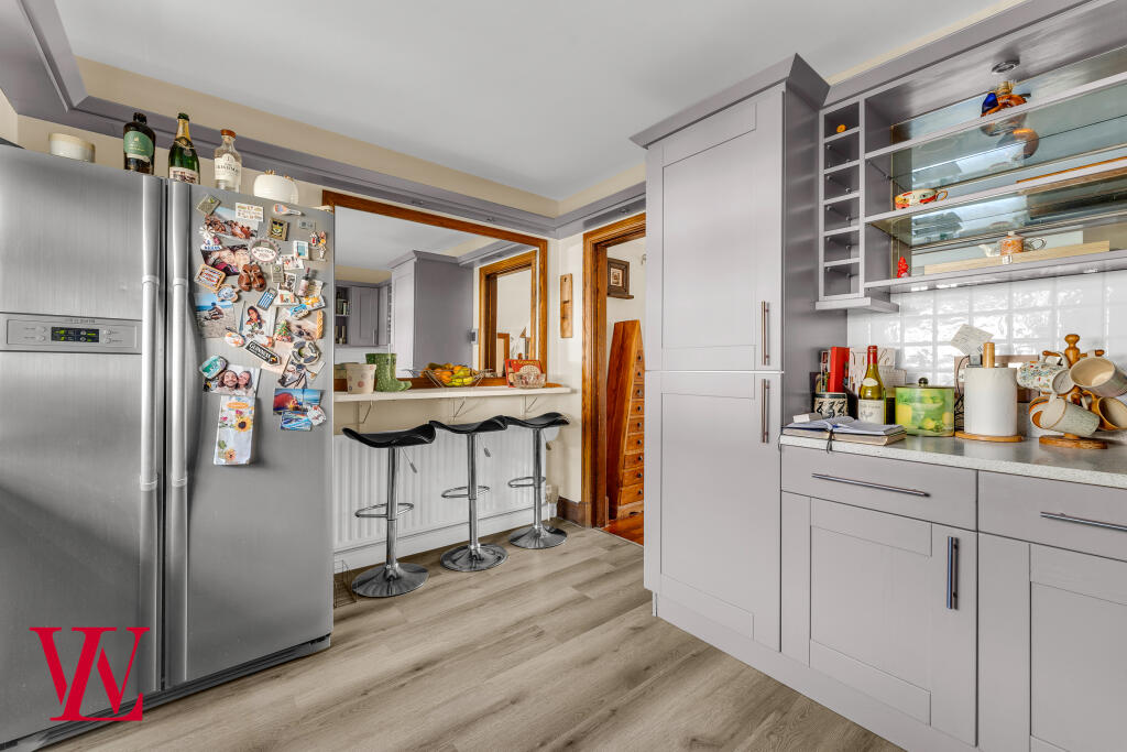 Kitchen / Breakfast Room