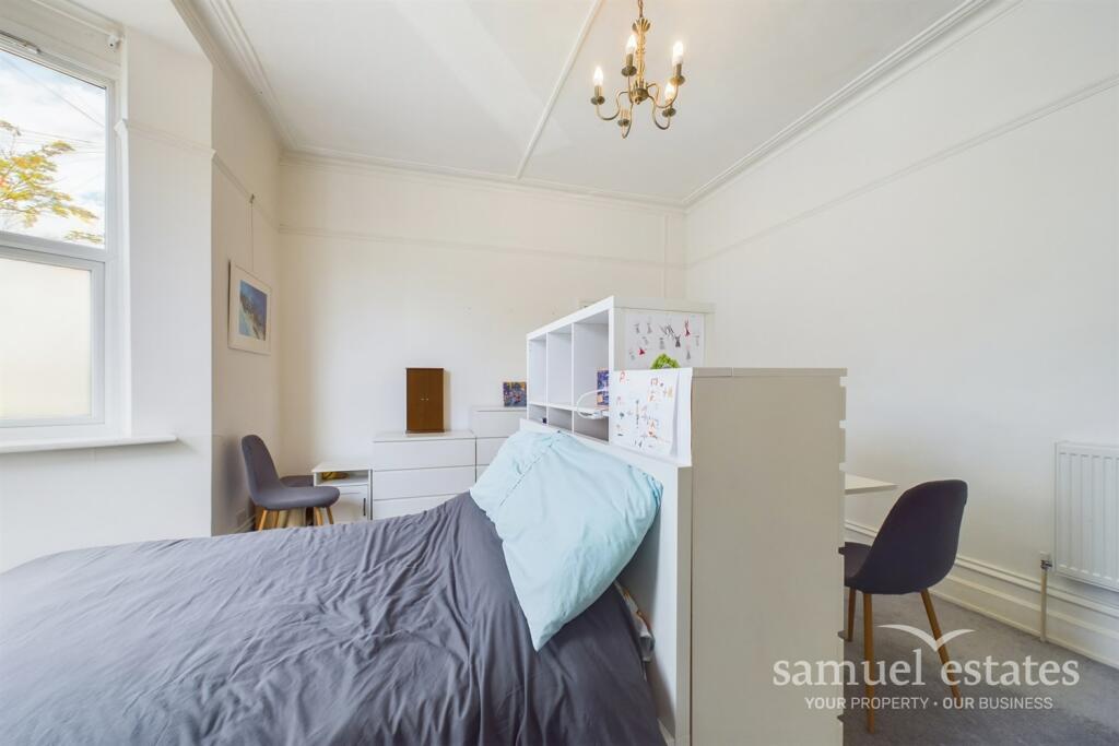Studio / Reception