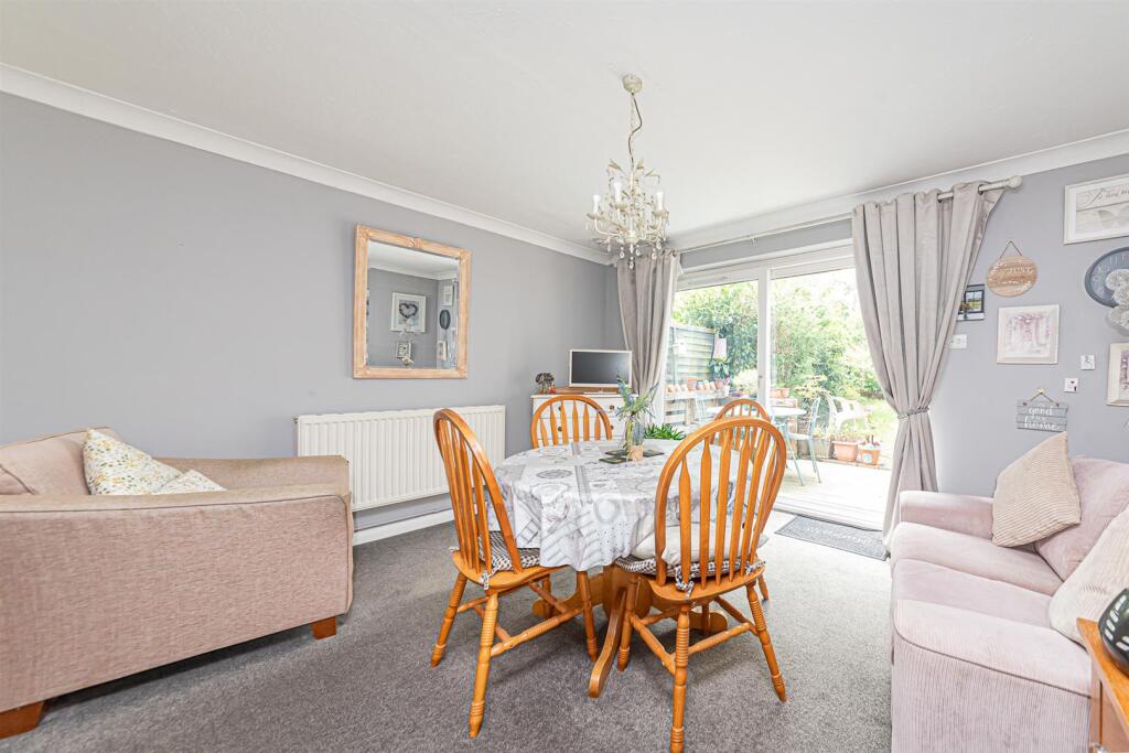 5 Weybourne Road (5).jpg