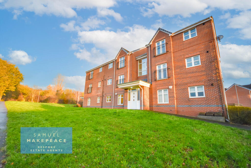 Two Bedroom Ground Floor Flat with Allocated Park