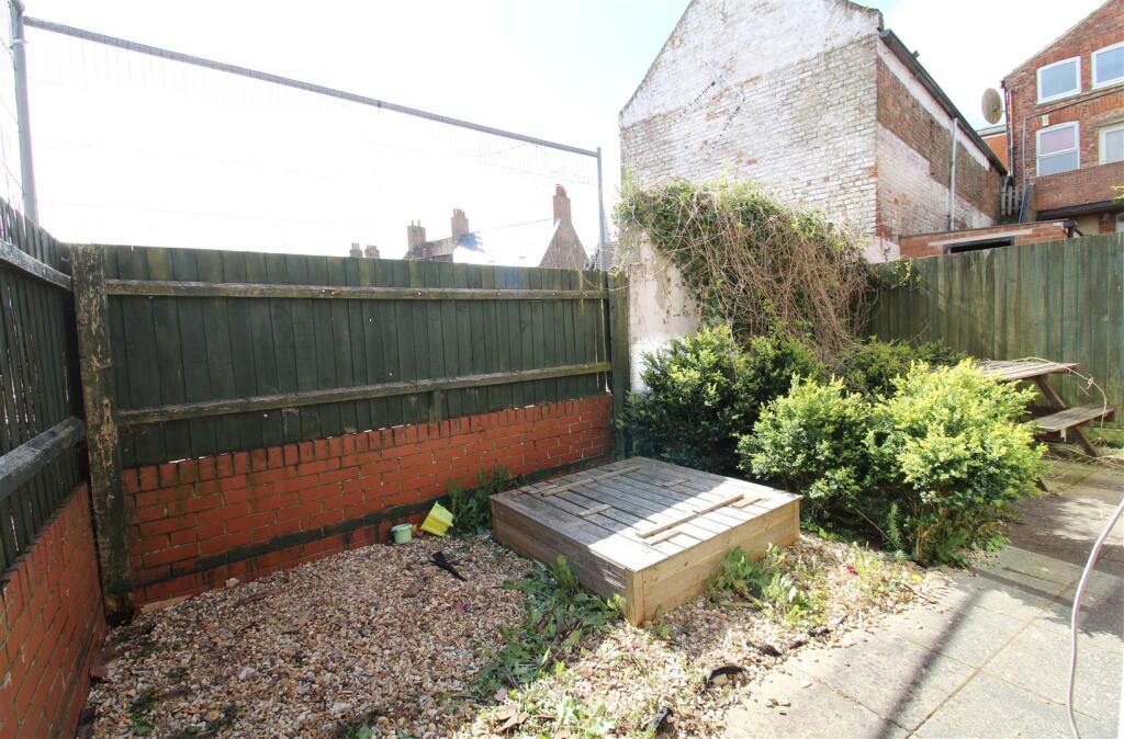 Courtyard Garden