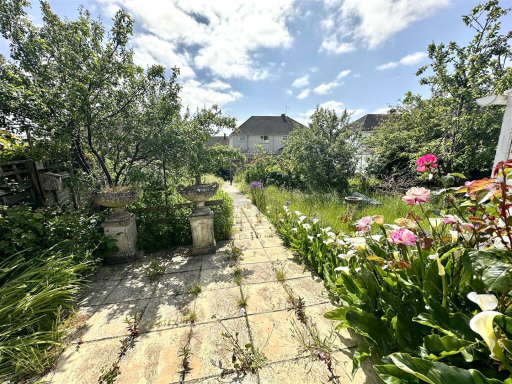 GARDENS