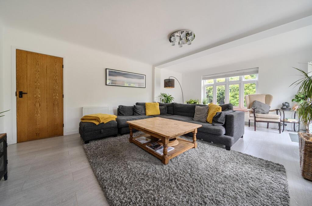 1300181-13-6841d8...