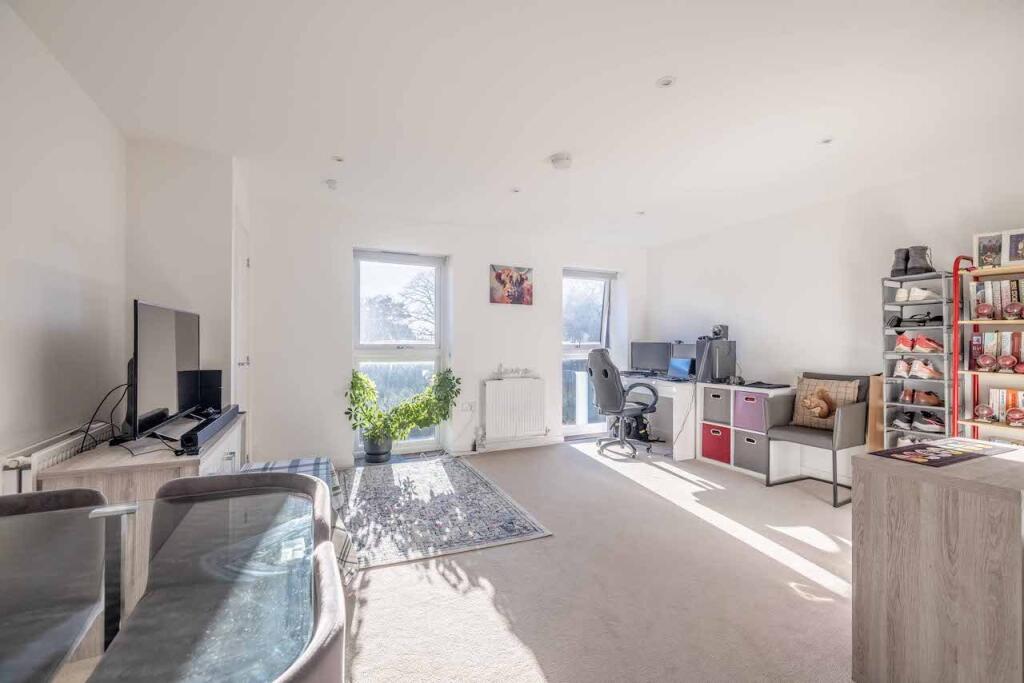 Cornwall Gardens, Taplow, SL6