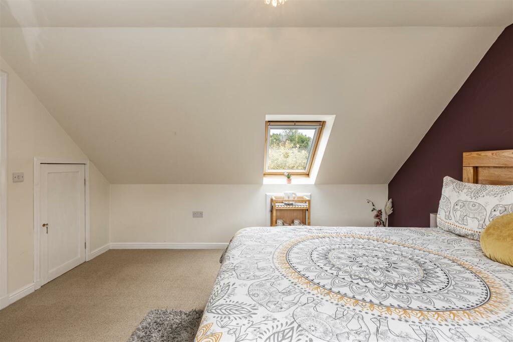 11 Killie Court Tweedbank 42.JPG