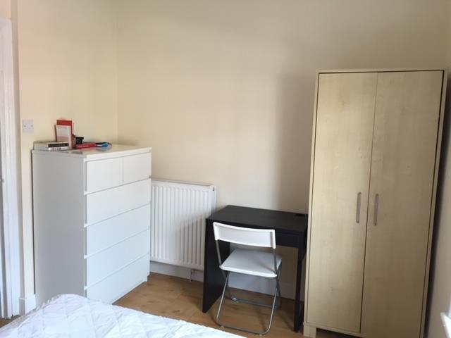 21 bolingbroke street bedroom.JPG