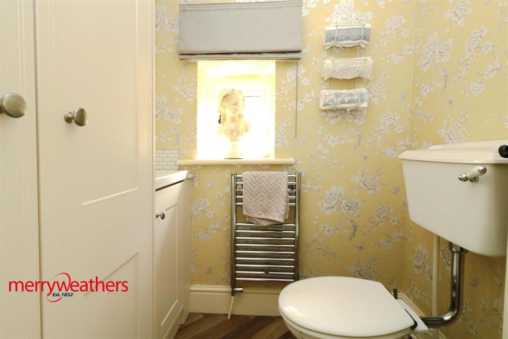 CLOAKROOM