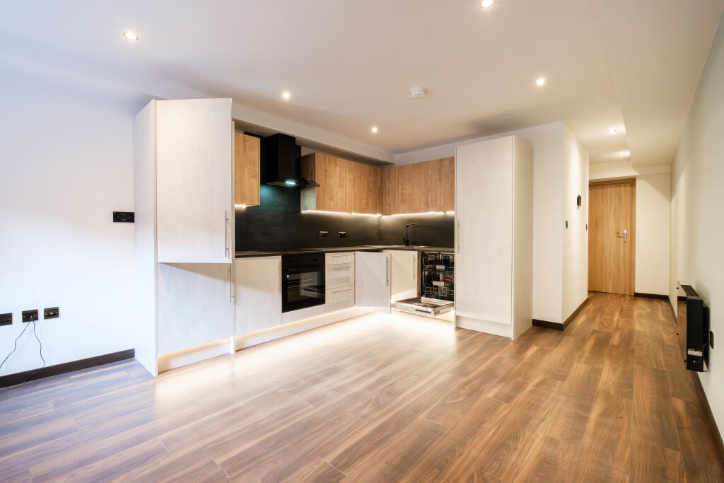 Apartment 8 (8).jpg