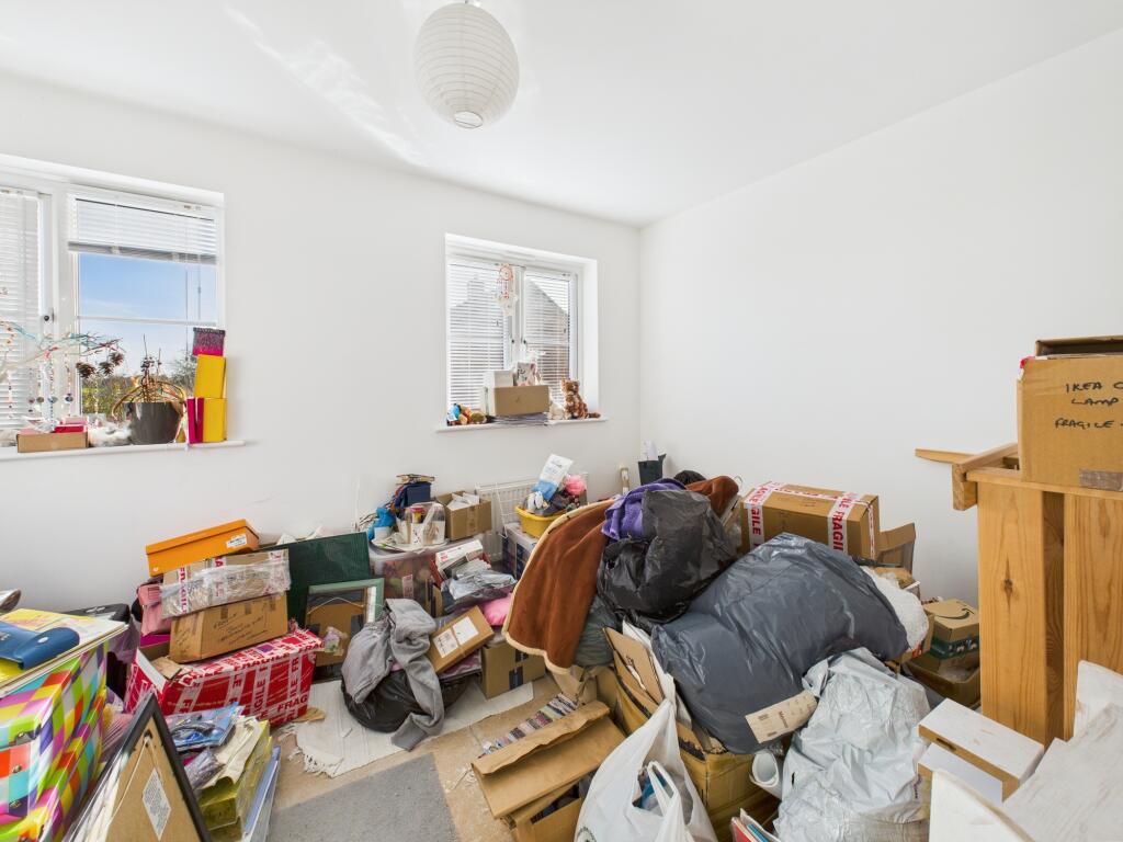 CAM05192G0-PR0179-STILL011