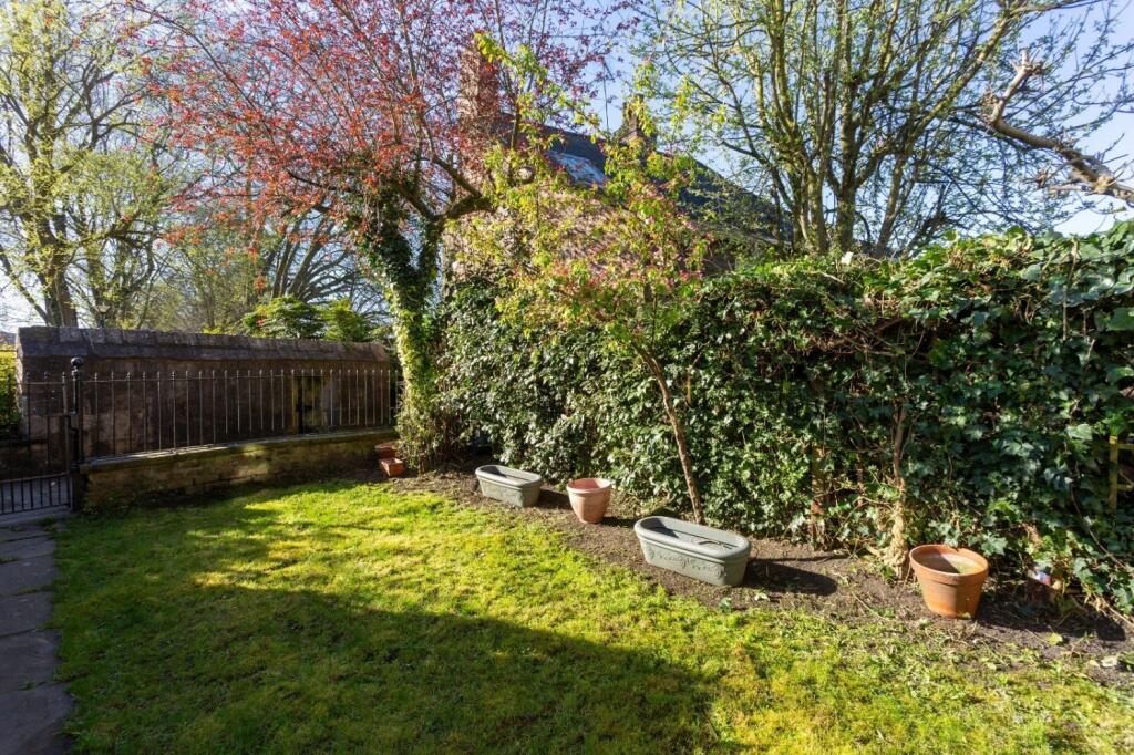 04_07_2025, 7 Tower Place(5)