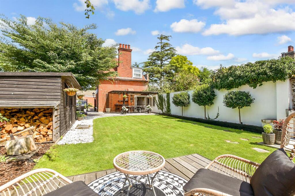 External Lifestyle Photograph