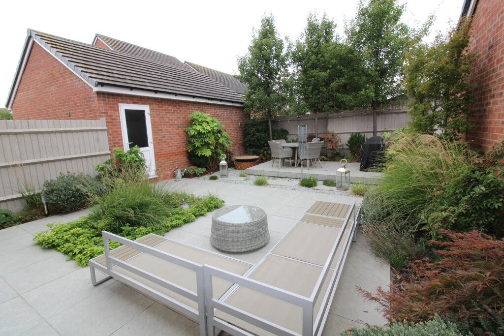 garden'1.JPG
