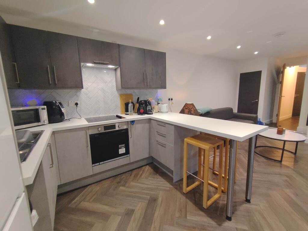 Kitchen diner (2)