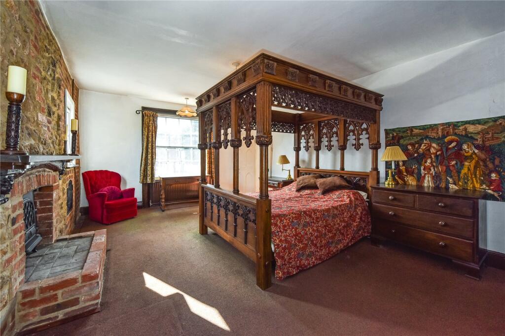Main Bedroom