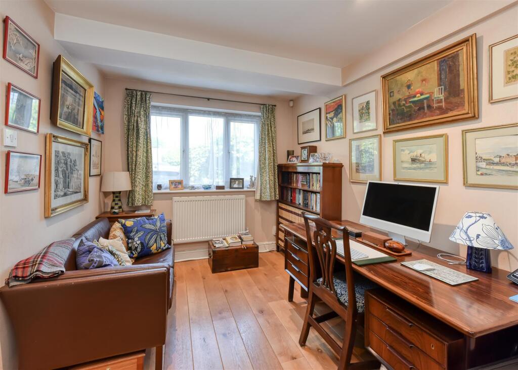 1 Castlecroft Lane-study.jpg
