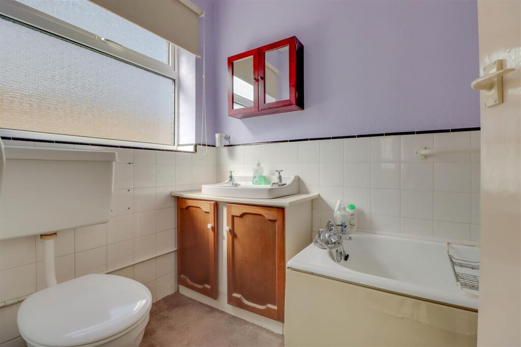108 LONDON ROAD-2.jpg