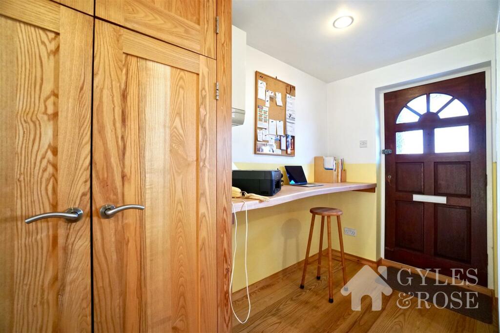 Entrance/Study space
