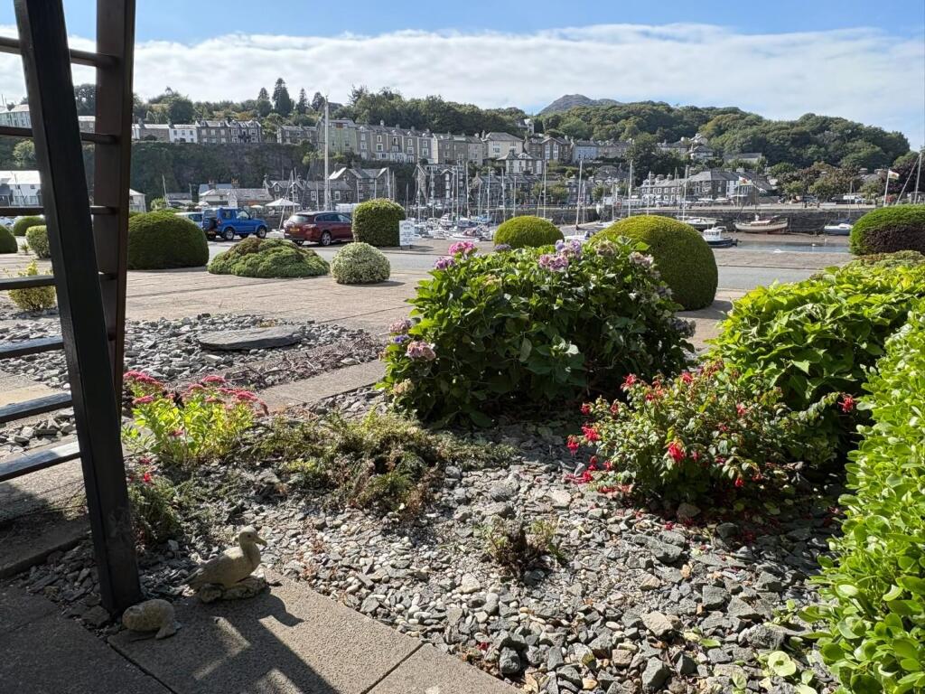 Patio &amp; Harbour View (3).JPEG