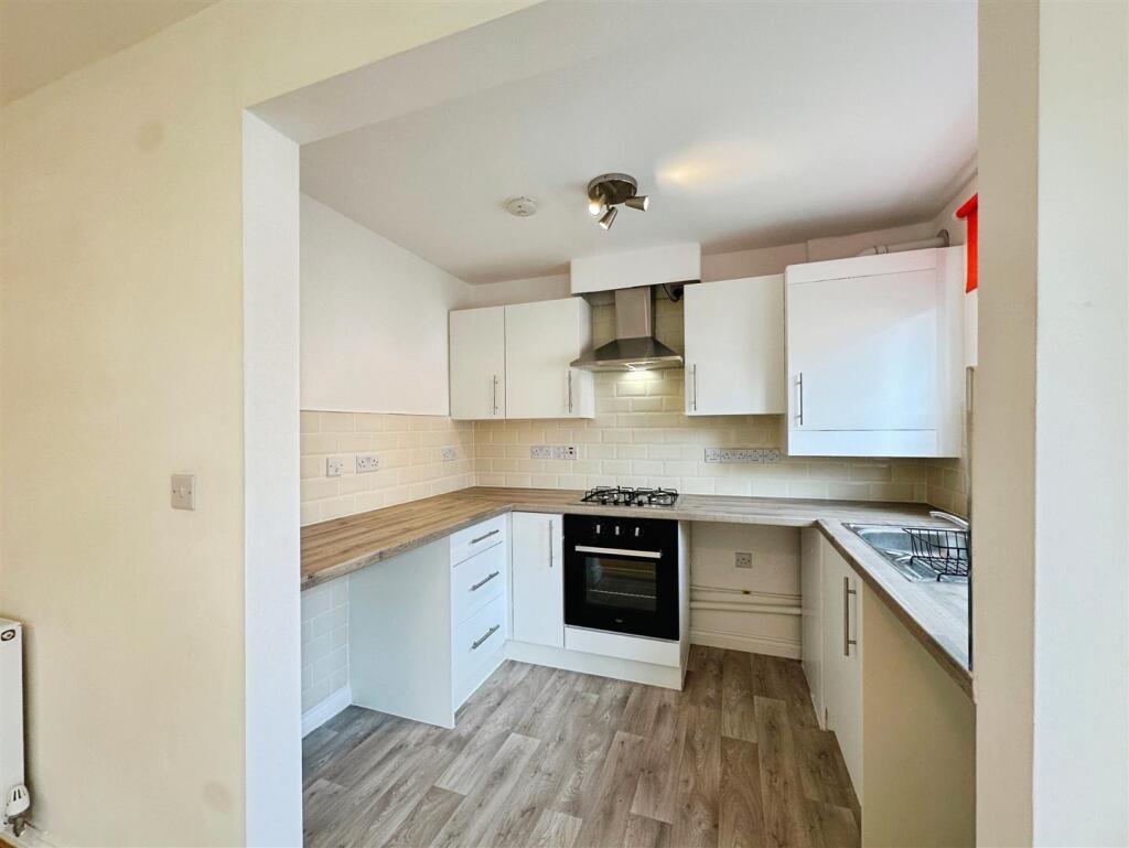 a15b5d9b--4080-8426-B802397F25C1-20708-00002674461