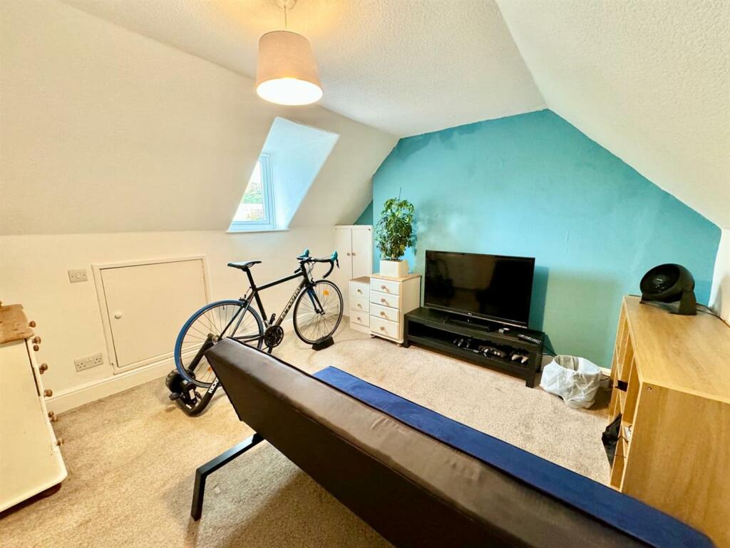 PHOTO-2024-09-03-20-32-40 (2).jpg