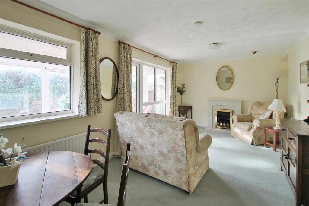 9017204-102191-133832277315838240-3e20a4c2-d07c-93