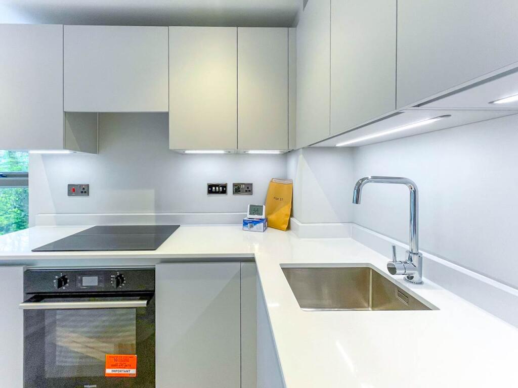 37 bowmont kitchen 2