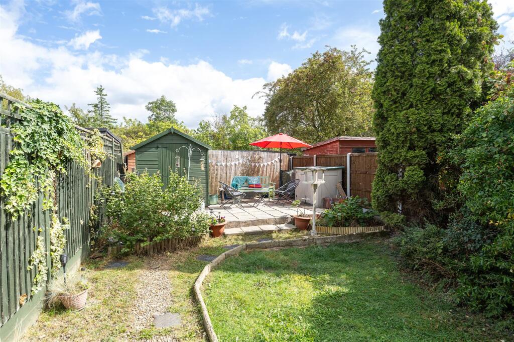 Whitehall Gardens, E4