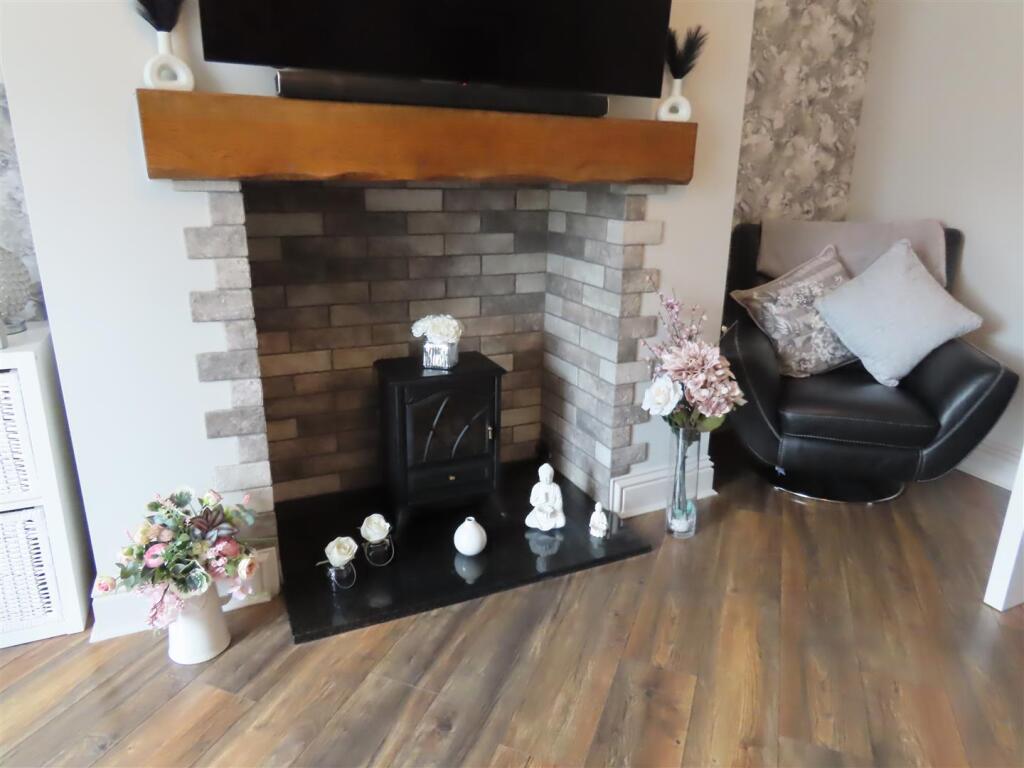 FEATURE FIRE