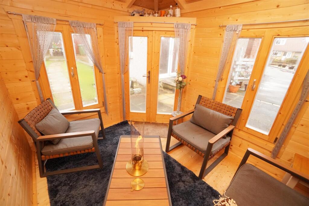 garden room.jpg