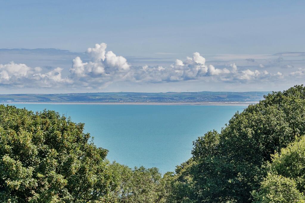 1329568-2-6880c01b29109