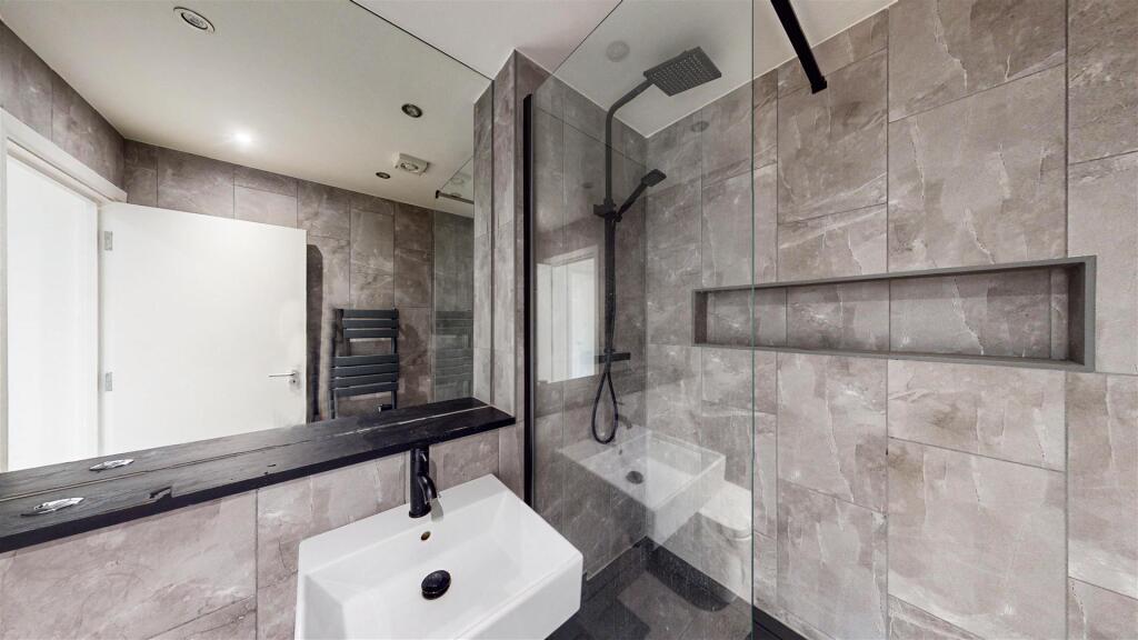 Flat 18, 97-113 Curtain Road - uRxplFC2402YbUv4j3u