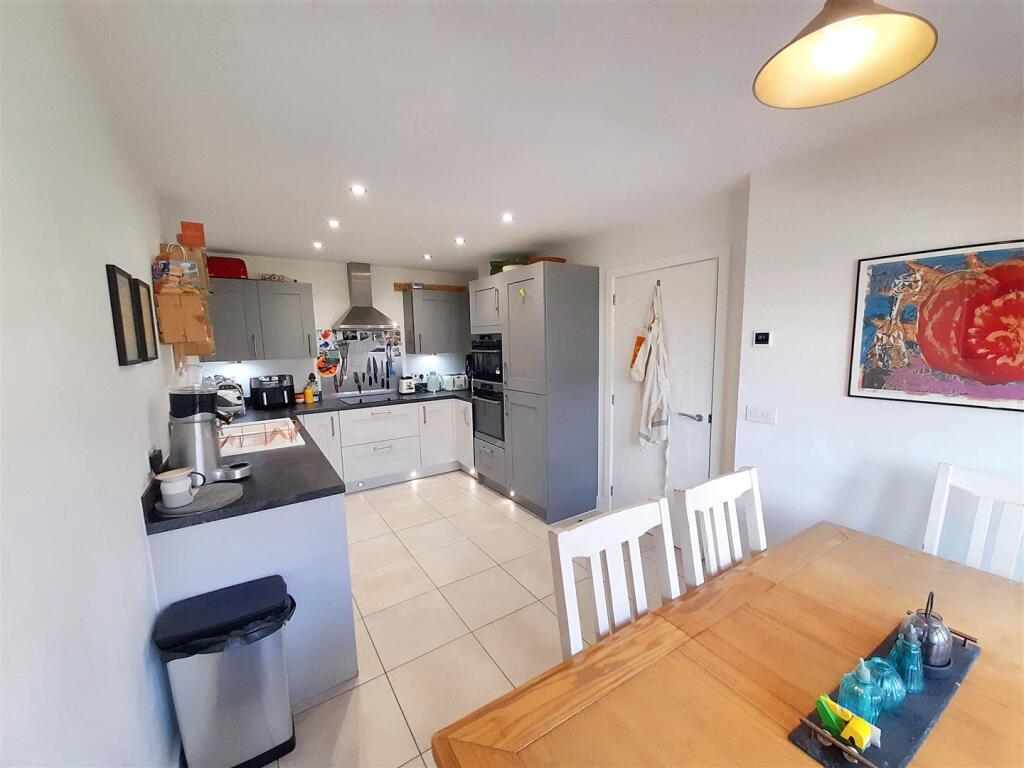 Kitchen dining room 4 new.jpg